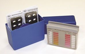 Chlorine/pH/TA test kit - blue box (case of 12) photo